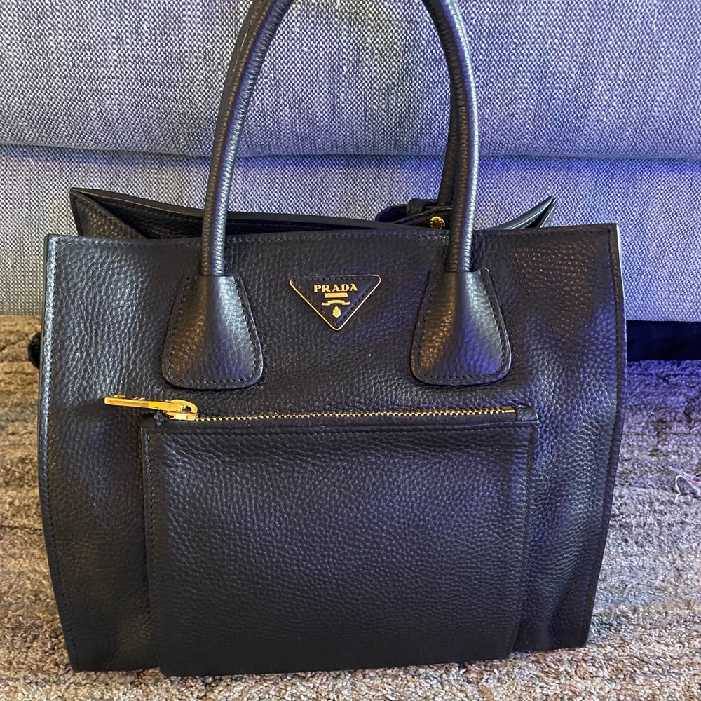 Prada bag, Front Pocket wing Convertible Tote Vitello Daino.